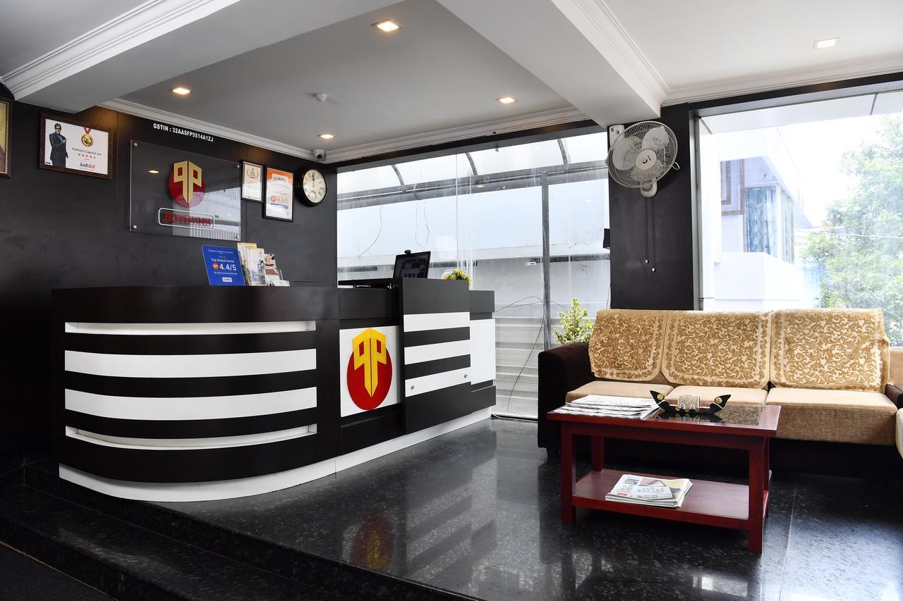 Oyo 18604 Puthens Capitol Inn Kochi Ngoại thất bức ảnh
